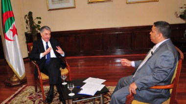Benflis to Echorouk TV: justice and hydrocarbons laws behind dispute with Bouteflika