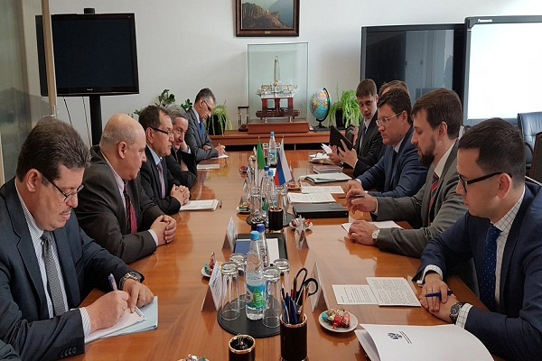 Alger et Moscou en faveur d’une reconduction de l’accord de réduction de la production