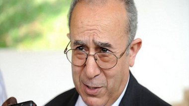 La révision constitutionnelle, un saut qualitatif dans le développement de l'action diplomatique