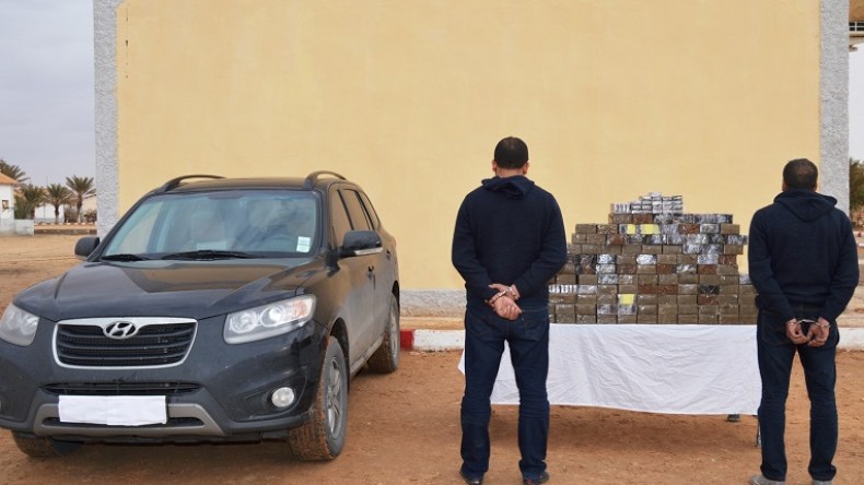 توقيف باروني مخدرات وحجز 3 قناطير كيف بتقرت