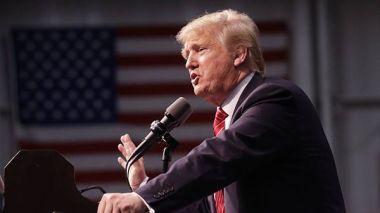 Trump revient sur la promesse de tuer les terroristes et leurs familles