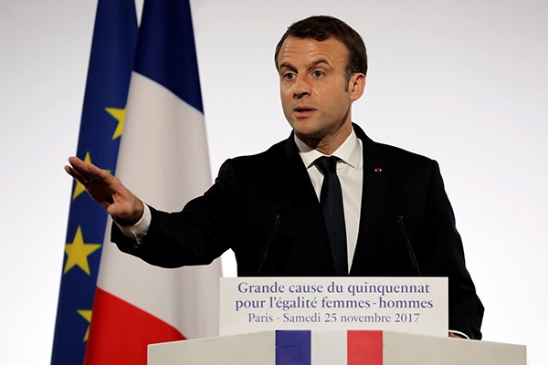 Une femme meurt chaque trois jours en France : Macron évoque une Honte