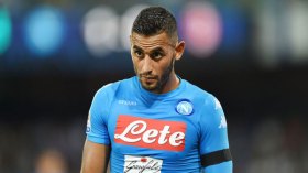 محرز ومحمد صلاح وميندي يقودون نجوم العالم في مواساة غولام