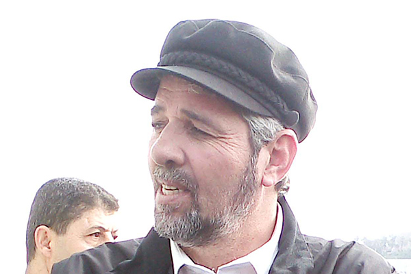 Ferroukhi menace de sévir contre les paysans fainéants