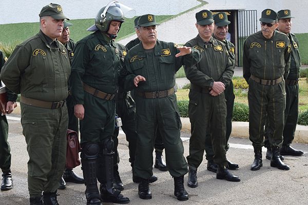 Le général Menad: «Recours aux formations pour faire face au crime»