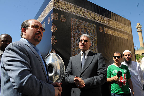 Aïssa: «La tenue d’Ihram comprend le drapeau national»