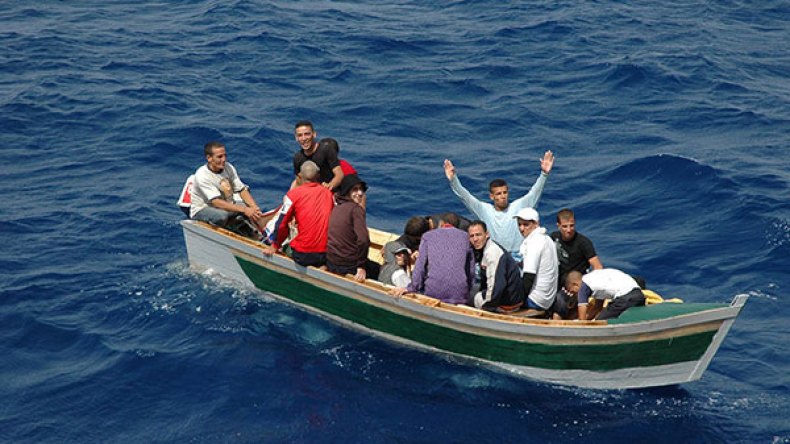 ضبط زورق يقل 15 حراقا بسكيكدة