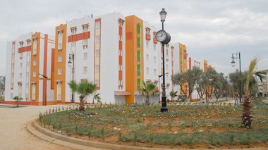 Tebboune: Les walis et les maires refusent de distribuer 115.000 logements!