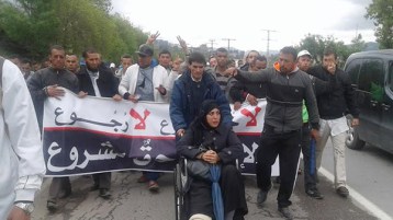 عيب.. موتى – عاقدين!