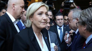 Liban : Marine Le Pen refuse de porter le voile