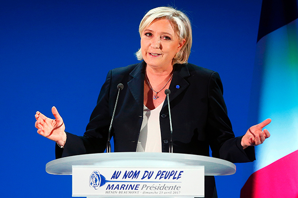 Marine Le Pen se met en congé de la présidence du FN
