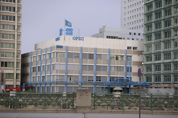 Algerian-Russian Alliance To Raise Oil, Gas Prices