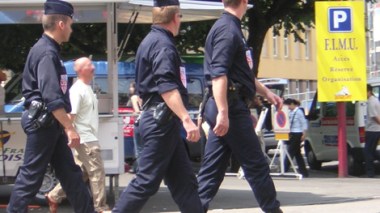La police française  déloge des retraités algériens et marocains !