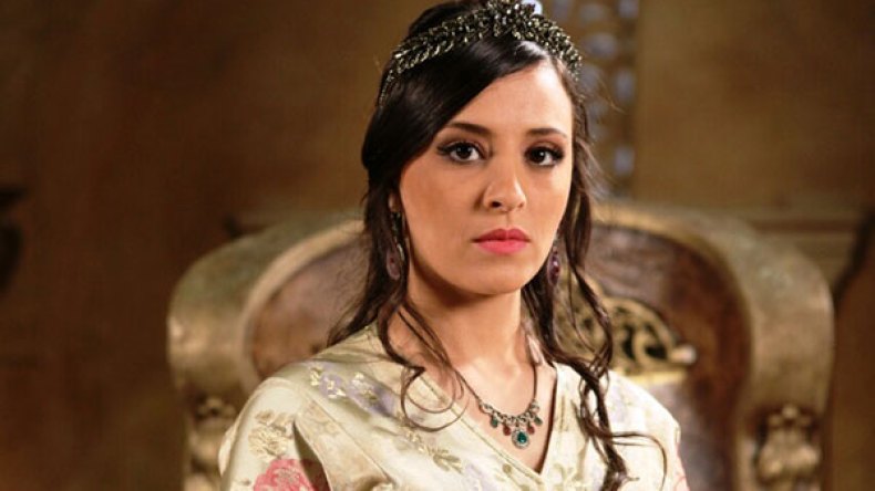 سهيلة معّلم: مسلسل “عاشور العاشر” أتعبني وكواليس العمل كانت رائعة