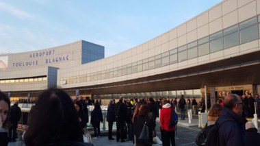 L’aéroport de Toulouse évacué en raison d’un colis suspect