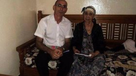 بوتفليقة يعزي أسرة أرملة الشهيد زيغود يوسف