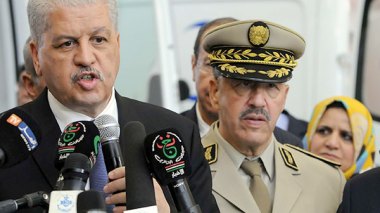 Sellal: «La conjoncture actuelle ne permet pas une retraire dès 40 ans»