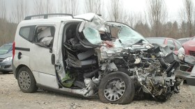 مصرع 3 أطفال في انقلاب سيارة بموكب عرس بباتنة