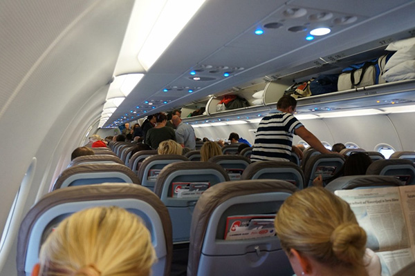 Vol Alger-Paris: une bagarre cause un déroutement