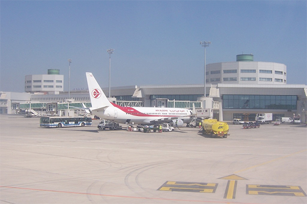 Aéroports d’Alger: Les employés de l’EGSA menacent d’investir les rues