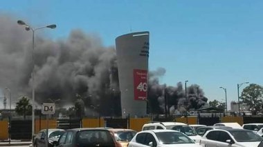 Aéroport Houari-Boumediene: un incendie ravage la base de vie des Chinois
