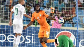 سوء الرقابة، نقص الفعالية وحنكة “رونار” تخرج المحاربين من “الكان”