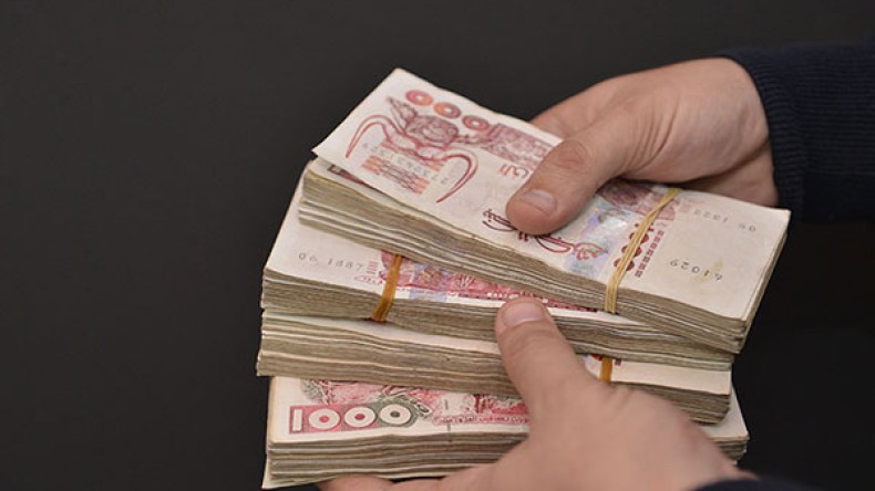 سبعة موظفين يختلسون أموال زبائن وكالة بنكية بمستغانم