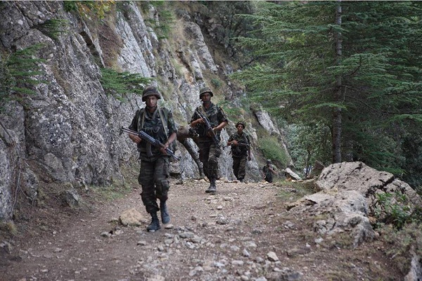 Jijel/Batna : Destruction de 5 abris pour terroristes