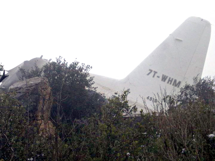 ANP plane-crash: Four helicopters and 100 ambulances to transport the bodies