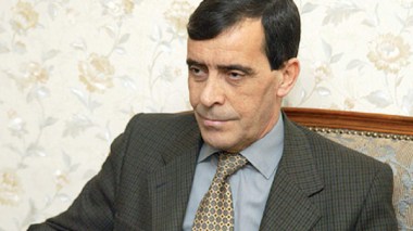 Le général Banhadid entame une grève de la faim