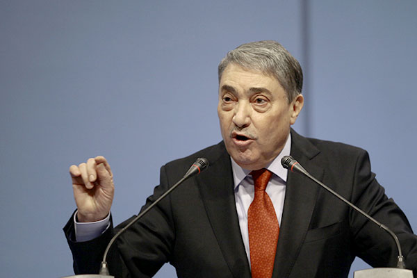 Benflis: «L'Algérie a besoin de modernisation»