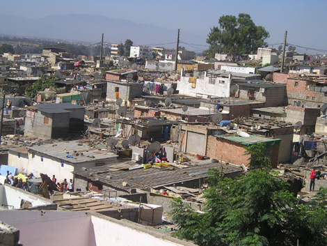 Algeria to destroy shanty towns within 24 months, says minister