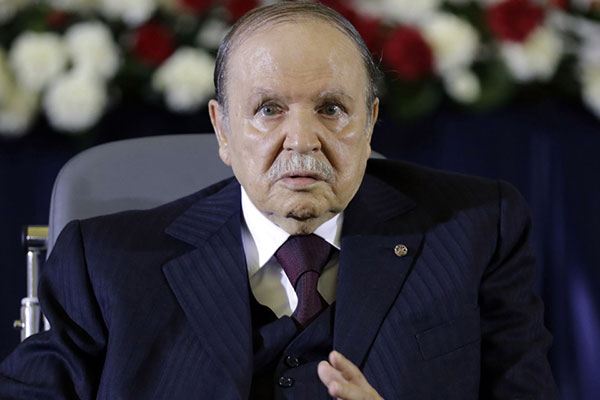 Bouteflika au peuple: «Il faut serrer la ceinture»