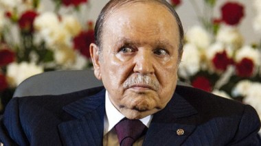 Bouteflika regagne Alger