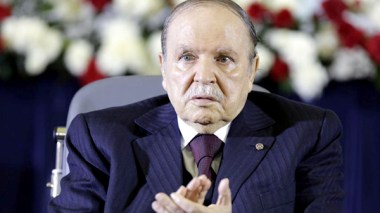 Décret présidentiel: Bouteflika dissout officiellement le DRS