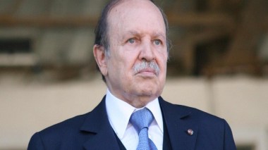 Bouteflika : « Les foyers de tension que connait notre voisinage représentent un défi pour notre pays »
