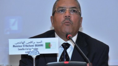 Presidential elections: surveillance commission criticizes Bouteflika, Benflis and Hanoune