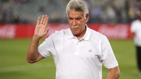 “رجاء لا تحدثوني عن الجزائر.. لا أريد إحياء الأوجاع”