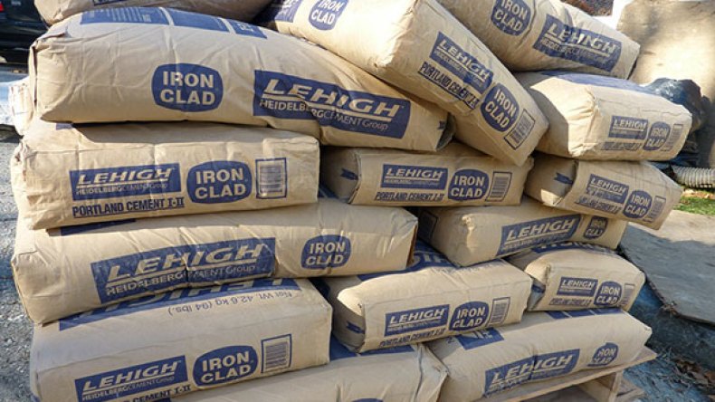 منع استيراد السّيارات والإسمنت سيستمر 30 يوما أخرى!