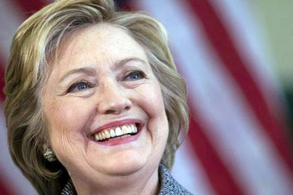 Etats-Unis: Hillary Clinton officiellement désignée candidate à la présidentielle