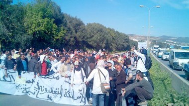 Benghebrit refuse la réintégration des contractuels et se contente de l’experience !