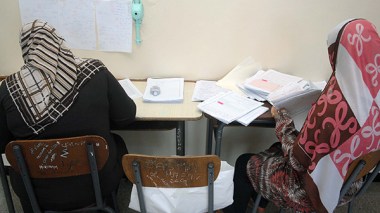 Education: Weak, medium marks in the first day of correcting the