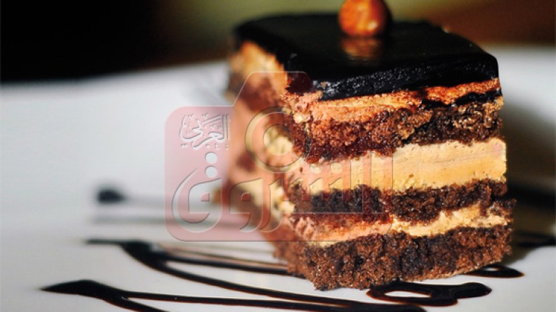 قطع حلوى الشكولاطة بالبندق