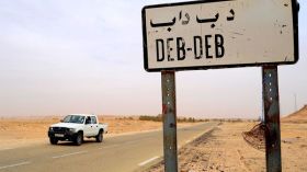 غاضبون يغلقون مقر بلدية الدبداب الحدودية ويطالبون بحضور “المير”