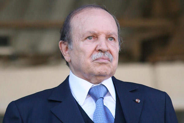 Bouteflika: «La presse, un noble moyen au service du peuple »