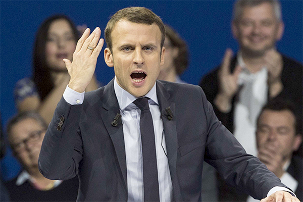 Macron modifie ses propos : «C’est un crime contre l’humain»