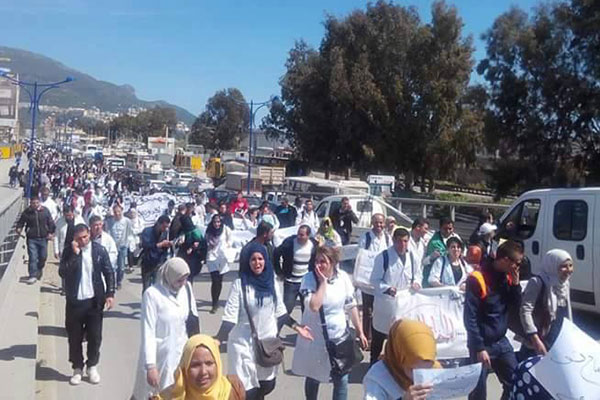 Les contractuels investissent les rues