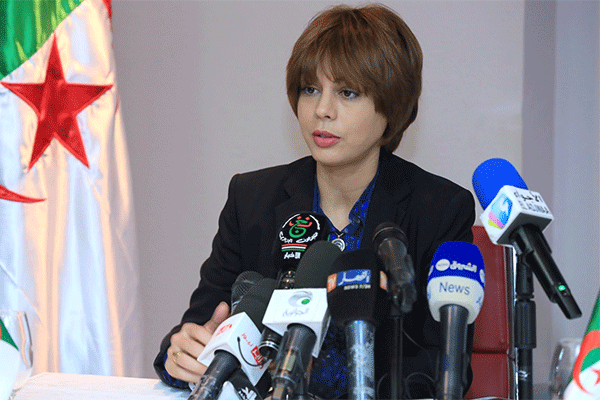 Feraoun à propos de la Baleine Bleue:«Nous ne pouvons pas bloquer le site»