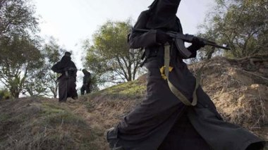 Démantèlement de cinq réseaux de recrutement de femmes djihadistes