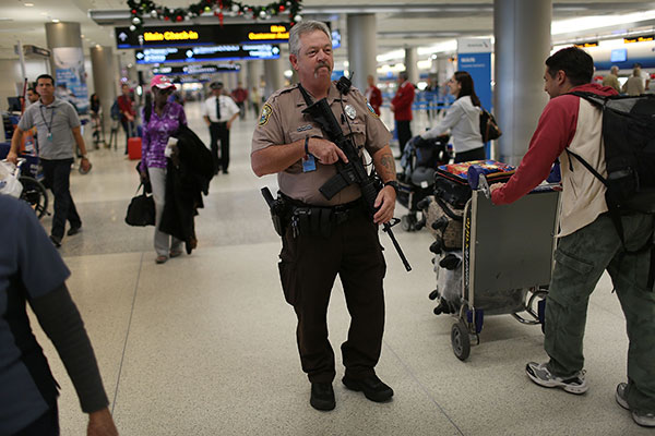 Etats-Unis : cinq morts dans une fusillade dans un aéroport de Floride